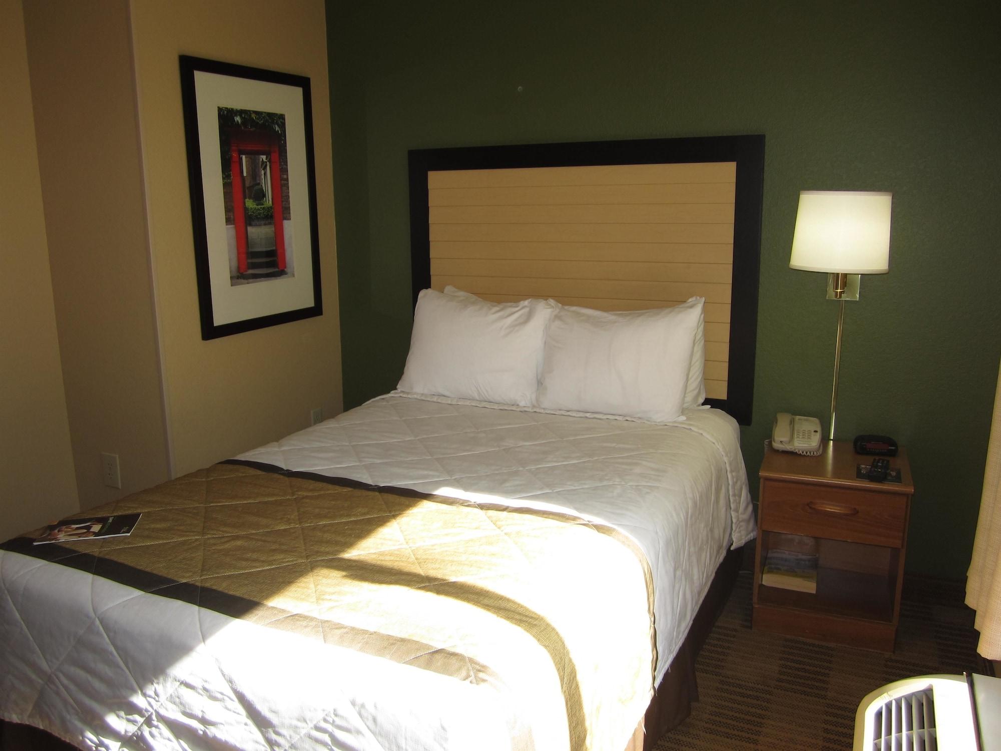 Extended Stay America Suites - Los Angeles - South Гардина Екстериор снимка