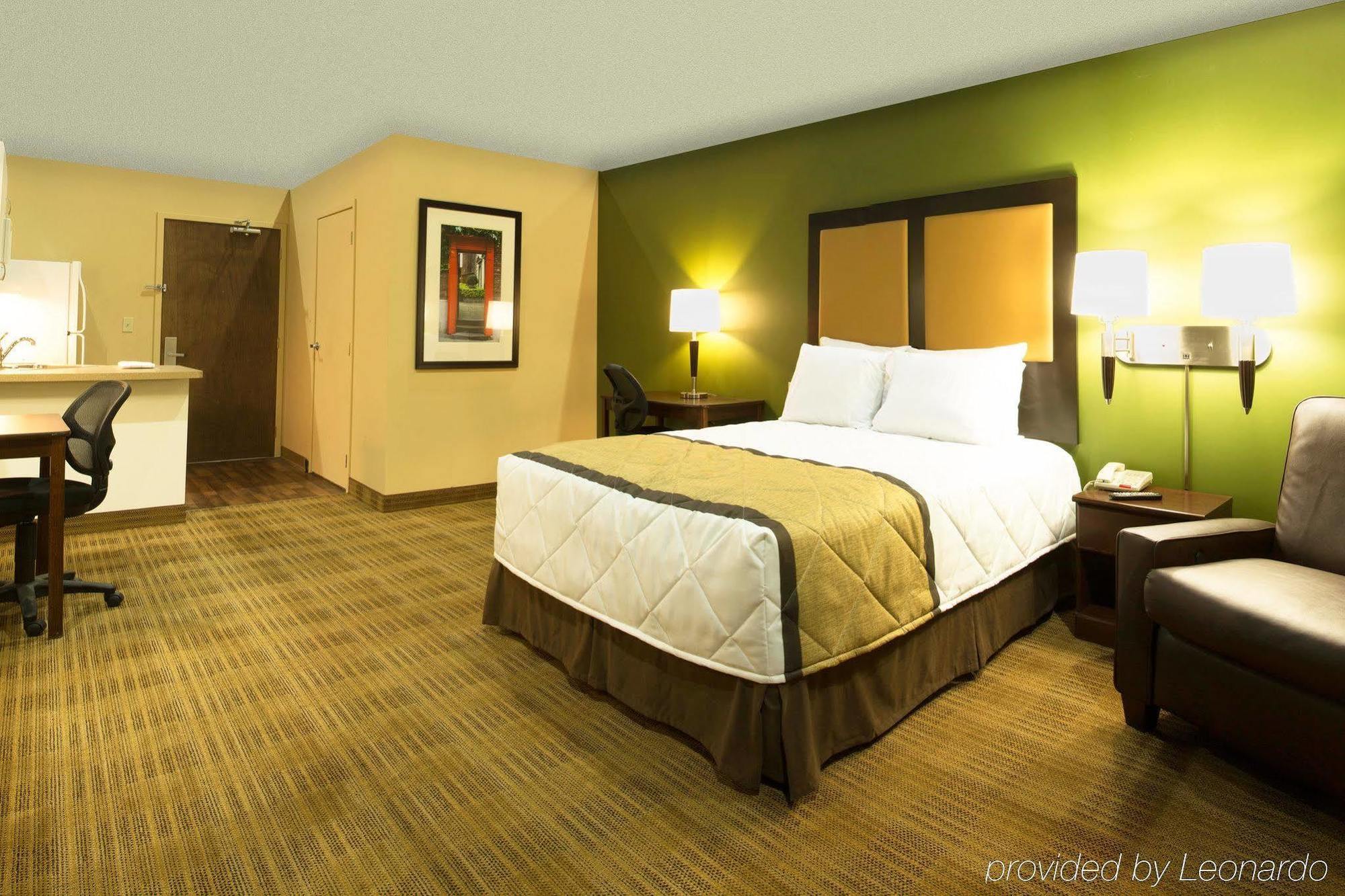 Extended Stay America Suites - Los Angeles - South Гардина Екстериор снимка
