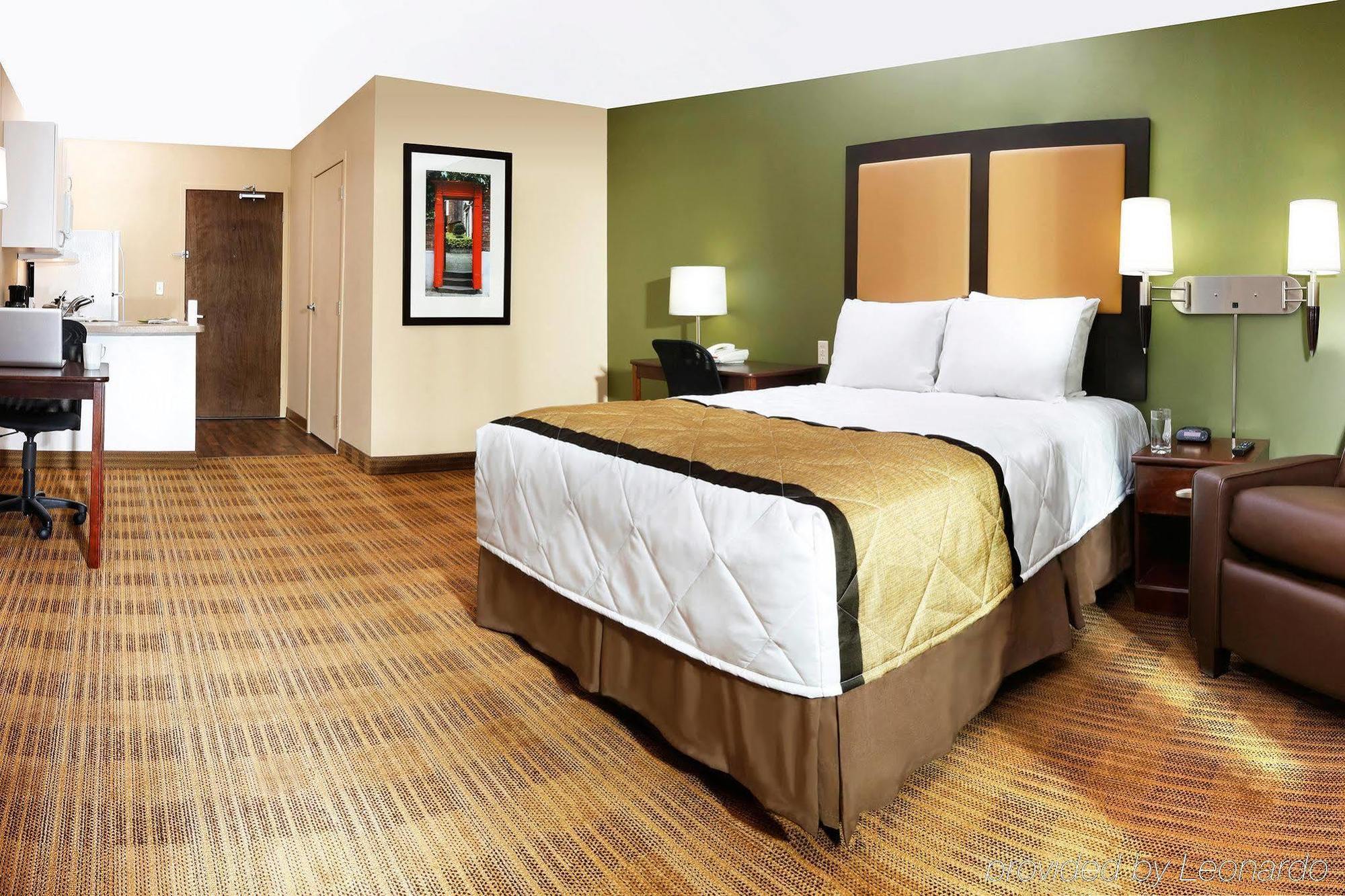 Extended Stay America Suites - Los Angeles - South Гардина Екстериор снимка