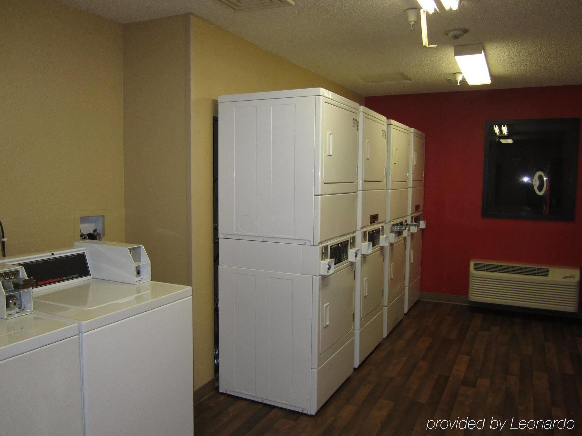Extended Stay America Suites - Los Angeles - South Гардина Екстериор снимка